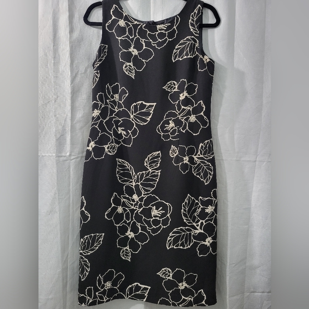 Amanda Smith Black and Cream Floral Midi Dress Size 8